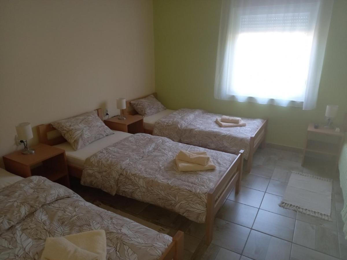 Апартаменти Apartman Fiva Pacir Екстер'єр фото