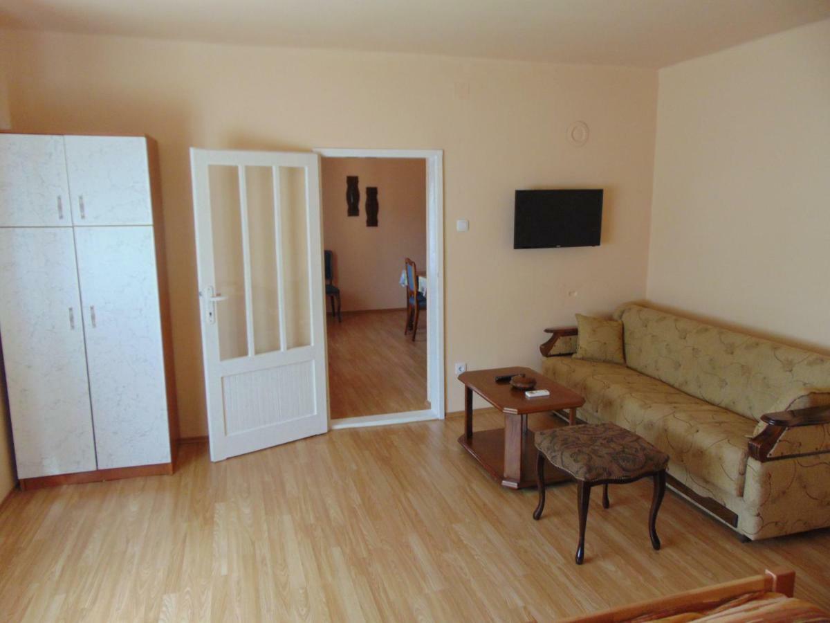 Апартаменти Apartman Fiva Pacir Екстер'єр фото