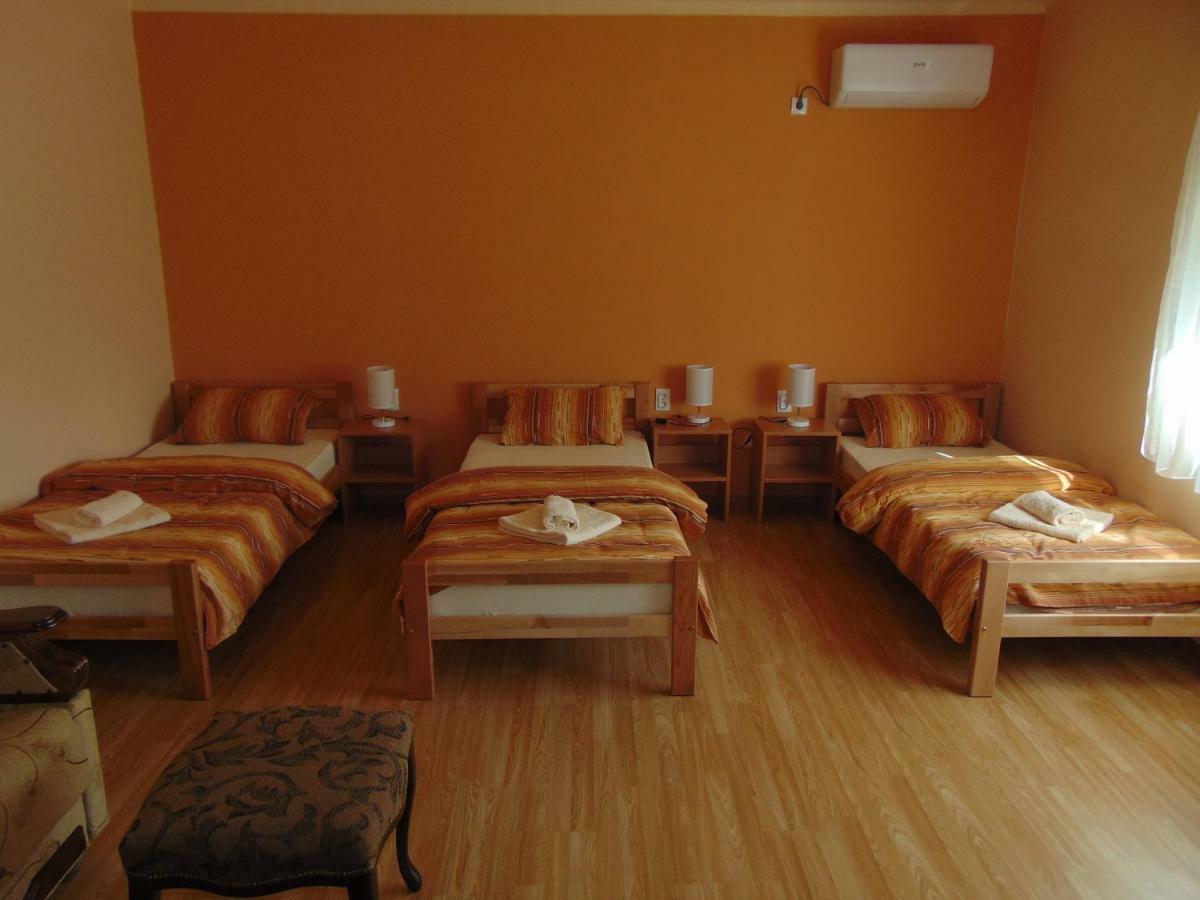 Апартаменти Apartman Fiva Pacir Екстер'єр фото